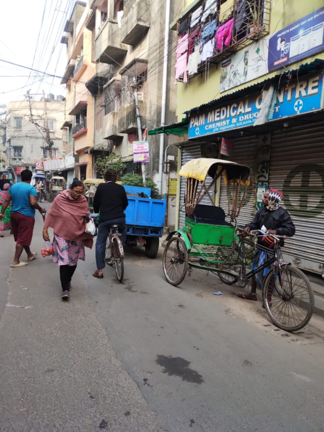 Local Market में Shoping